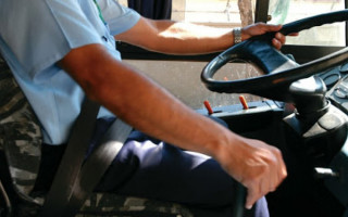 Contran estabeleceu novo prazo para que motoristas renovem o exame toxicológico.