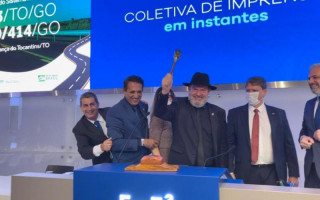 Governador Carlesse acompanhou o leilão da BR-153