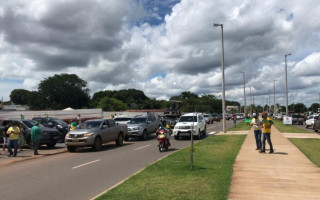Em Araguaína a carreata seguiu pelas principais ruas da cidade e teve encerramento na Via Lago.