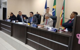 Vereadores debatem requerimento de moção de Aplausos ao Dep. Estadual Eli Borges.