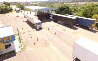 Comboio de 4 caminhões transportava um total de 118 toneladas de sucata de cobre.