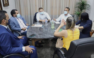 Wanderlei Barbosa, se reuniu nessa quarta-feira, 5, com estudantes do curso de medicina da UFT.