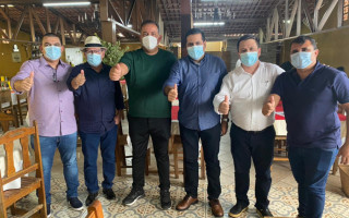  Em Brasília, Dimas articula sua candidatura a Governador  