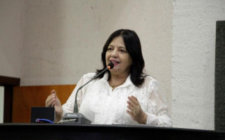 Valderez agradeceu aos parlamentares pela sua recondução