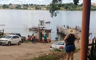 Veículo caiu no Rio Tocantins.