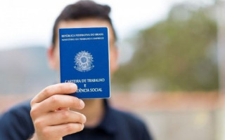 Projeto de Lei incentiva as empresas na contratação de jovens de 16 a 29 anos sem experiência no mercado de trabalho.