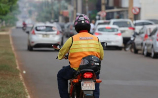 Mototaxistas e motoristas de transporte público e interestadual fazem parte de novo grupo de vacinação contra a covid.