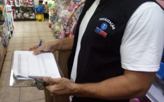 Consumidor deve realizar pesquisa de preço antes de fazer compras.