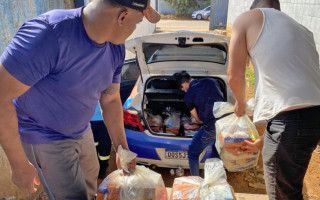 Entrega de kits de alimentação beneficiará mais de 9 mil famílias.