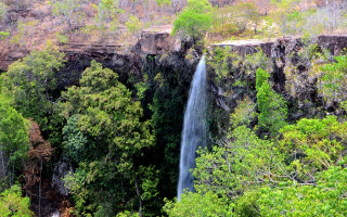 Cachoeira do Urubu Rei no Vale dos Pássaros