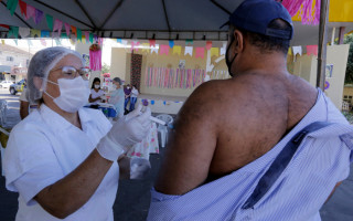 Pessoas a partir de 47 anos podem se imunizar contra a covid-19 em Gurupi