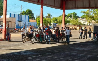 Usuários em exame prático para CNH.