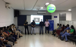 Participaram da reunião de lançamento cerca de 30 empreendedores.