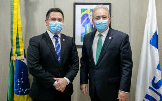 Deputado Federal Tiago Dimas em reunião com o Ministro da Saúde.