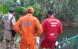 Bombeiros militares realizaram as buscas ao corpo da criança no Rio Taquari.