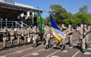 Solenidade do Dia do Soldado teve desfile dos alunos do CHOA 