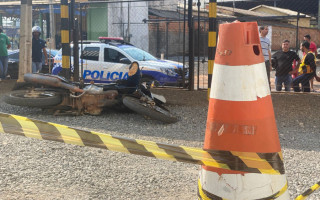 Um dos assaltantes morreu no local.