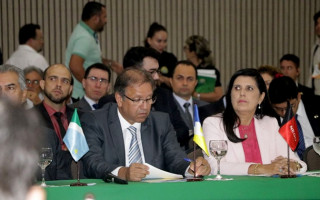 O encontro reuniu chefes de 20 estados do Brasil, além de representantes do Governo Federal