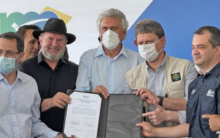 Carlesse destacou a importância da obra e os benefícios para os cidadãos tocantinenses com a melhoria da rodovia.