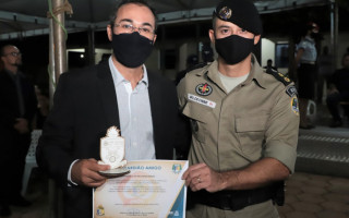 A solenidade reuniu além dos militares, autoridades políticas, empresários e representantes de classes sociais. 