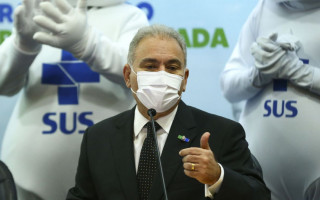 Ministério reduz intervalo de reforço da vacina contra covid e amplia público