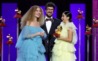 Com mais dois prêmios, AnaVitória soma quatro Grammy Latino na estante