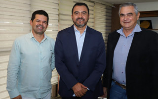 Wanderlei Barbosa recebe presidente do Sistema Faet/Senar, Paulo Carneiro.
