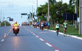Atletas percorrem as avenidas da Capital na disputa da Meia Maratona do Tocantins