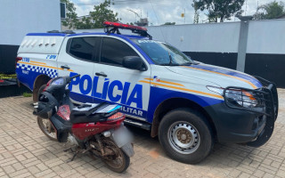 Moto da vítima foi recuperada e o simulacro apreendido.