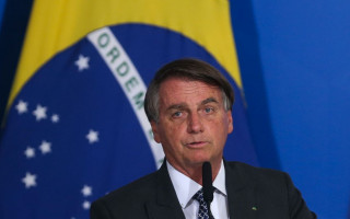  Jair Bolsonaro comentou sobre a PEC dos Precatórios e afirmou que o instrumento não é 