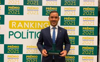 Deputado federal Vicentinho Júnior foi premiado pelo Ranking dos Políticos.