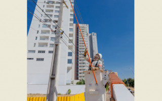 Somente a Energisa deve atuar na rede elétrica.