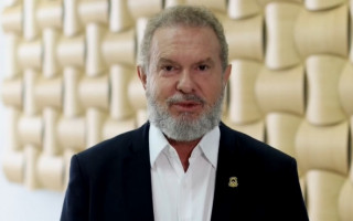 Advogado do governador afastado Mauro Carlesse apresenta defesa na Aleto. 