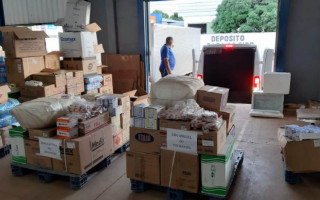 Força-tarefa leva medicamentos a afetados pelas enchentes 