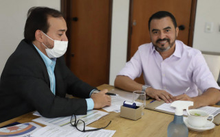 Governador Wanderlei Barbosa e secretário Carlos Humberto preparam o lançamento do programa PICS