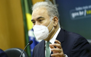O ministro Marcelo Queiroga anunciou a nova recomendação na noite desta segunda-feira, 10 de janeiro.