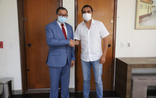 Governador recebeu o juiz aposentado Marlon Reis na manhã desta segunda-feira, 24, no Palácio Araguaia.