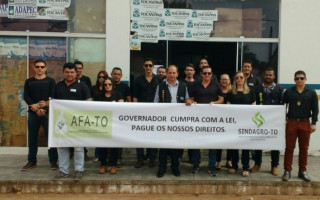 Servidores fizeram paralisação nesta sexta.