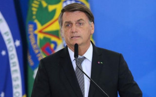  autorização de Bolsonaro opôs o governo federal e governadores e prefeitos