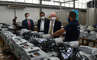 Primeira remessa de novas urnas chegou ao Tocantins nesta terça-feira, 25.