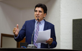 Deputado Professor Júnior Geo é o relator do processo de impeachment de Carlesse. 
