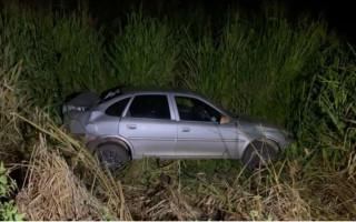 Quando a PRF chegou ao local não havia nenhum ocupante no veículo. 