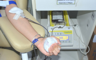 Unidades estarão abertas no sábado e segunda-feira, apenas na terça-feira os hemocentros estarão fechados.