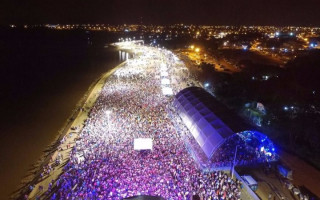 Primeiro dia de shows reuniu 51 mil pessoas.