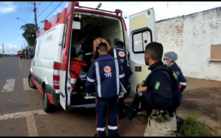 O Samu foi acionado para encaminhar a jovem para o hospital.