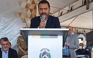 Governador durante solenidade de formatura em Palmas. 