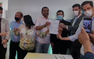 Governador durante solenidade de credenciamento do HDO para atendimento pelo Servir. 