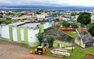 O Espaço Cultural Agnaldo Borges Pinto receberá nova pintura, substituição de toda a parte elétrica, ampliação do palco, melhorias na iluminação e acústica