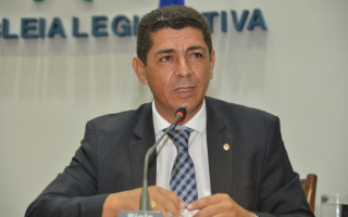 O deputado estadual Valdemar Júnior comunicou a sua saída do MDB na tarde desta sexta-feira, dia 01.