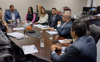 Reunião foi realizada na última terça, 12, e reuniu a coordenadora do CaoSaúde, promotora de Justiça Araína Cesárea, integrantes da PGE e da gestão estadual